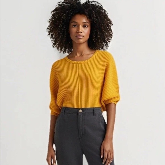 Isle by Melis Kozan Women's Sweater Mustard Yellow Size Small - Picture 4 of 13